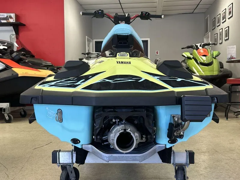 Slide: The Image of Yamaha Jetblaster PRO 2-Up 2025 - 5