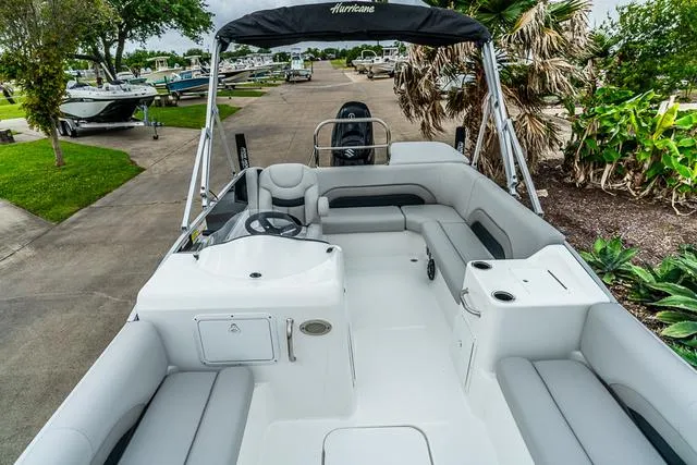 Slide: The Image of Hurricane Fun Deck 198 2025 - 15