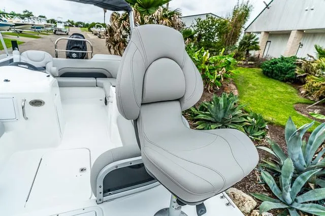 Slide: The Image of Hurricane Fun Deck 198 2025 - 16