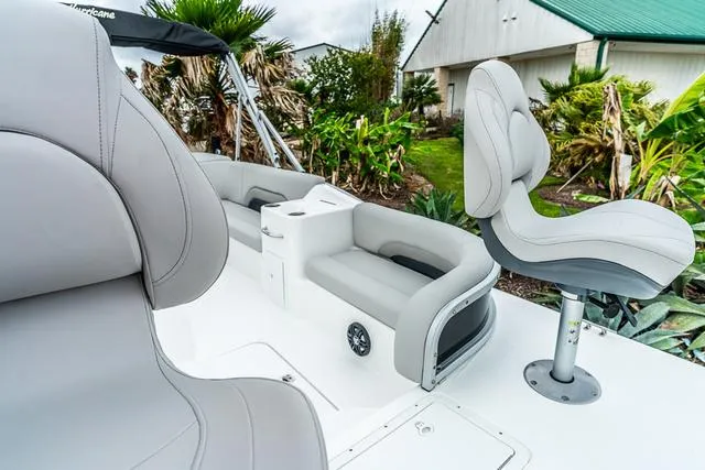 Slide: The Image of Hurricane Fun Deck 198 2025 - 17