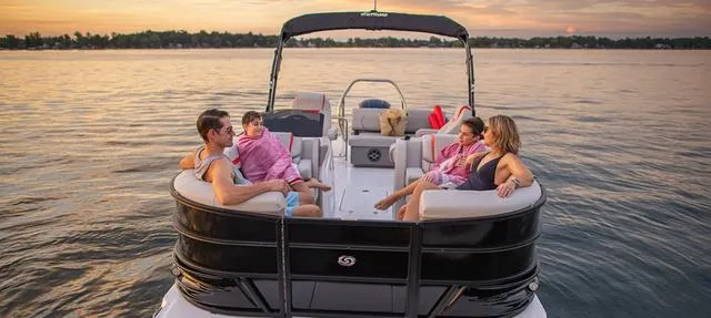 Slide: The Image of Hurricane Fun Deck 198 2025 - 19