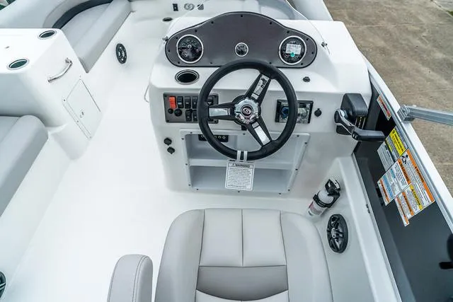 Slide: The Image of Hurricane Fun Deck 198 2025 - 9