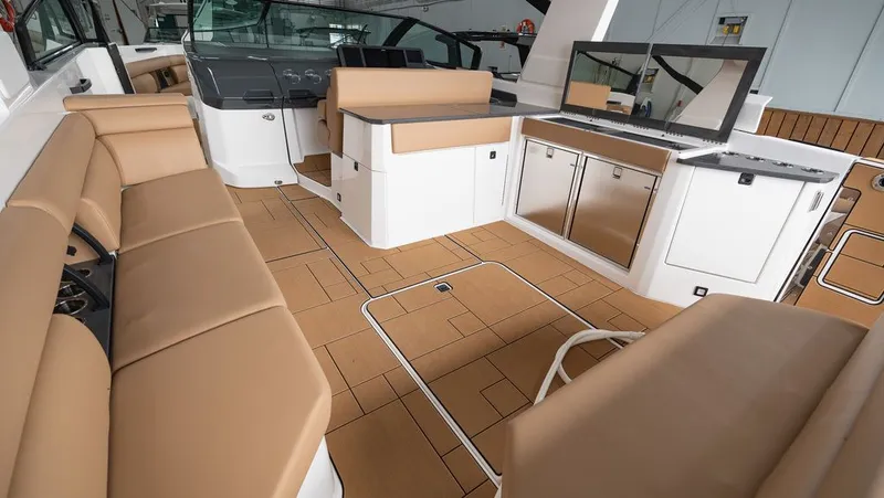 Slide: The Image of Aviara AV40 I/O 2024 - 8