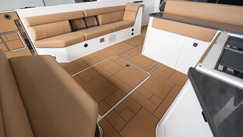 Slide: The Image of Aviara AV40 I/O 2024 - 9