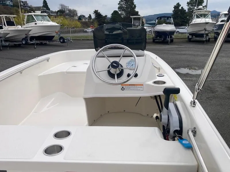 Slide: The Image of Boston Whaler 130 Super Sport 2024 - 4