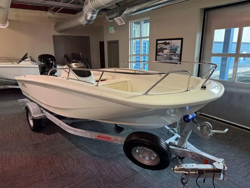 Slide: The Image of Boston Whaler 160 Super Sport 2024 - 10