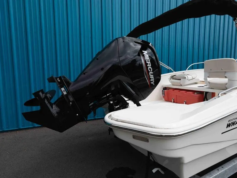 Slide: The Image of Boston Whaler 160 Super Sport 2025 - 11