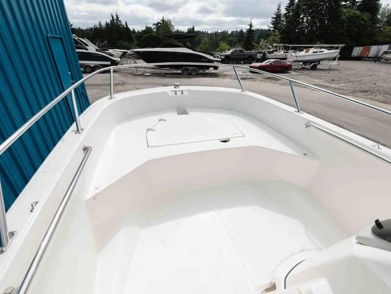 Slide: The Image of Boston Whaler 160 Super Sport 2025 - 7