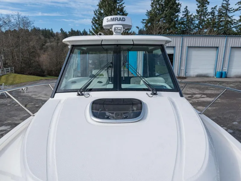 Slide: The Image of Boston Whaler 285 Conquest 2025 - 16