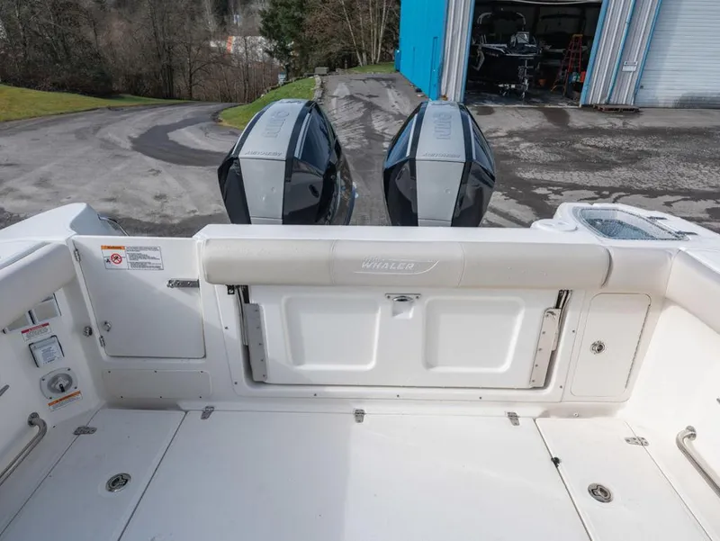 Slide: The Image of Boston Whaler 285 Conquest 2025 - 17