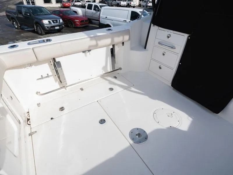 Slide: The Image of Boston Whaler 285 Conquest 2025 - 3