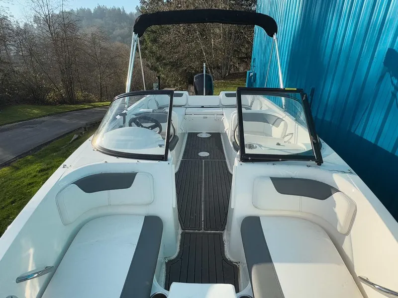 Slide: The Image of Bayliner Element E21 2023 - 9