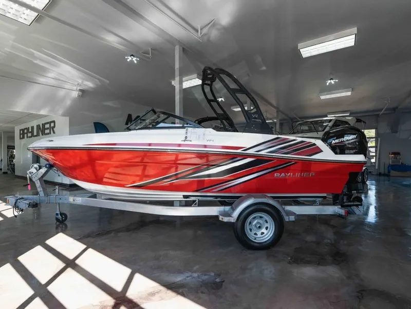 The Image of Bayliner VR4 Bowrider OB 2024 - 1