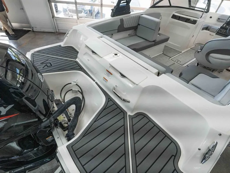 Slide: The Image of Bayliner VR4 Bowrider OB 2024 - 4