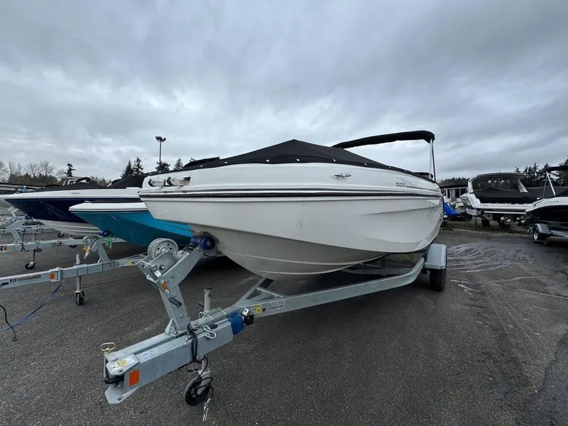 Slide: The Image of Bayliner DX 2000 2024 - 3