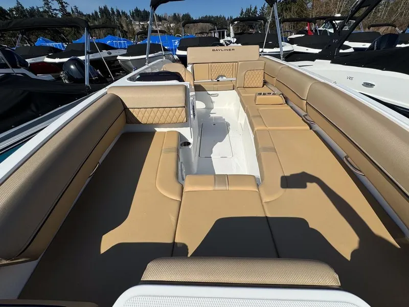 Slide: The Image of Bayliner DX 2000 2024 - 7