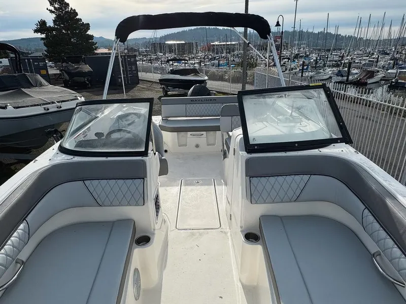 Slide: The Image of Bayliner DX 2200 2024 - 12