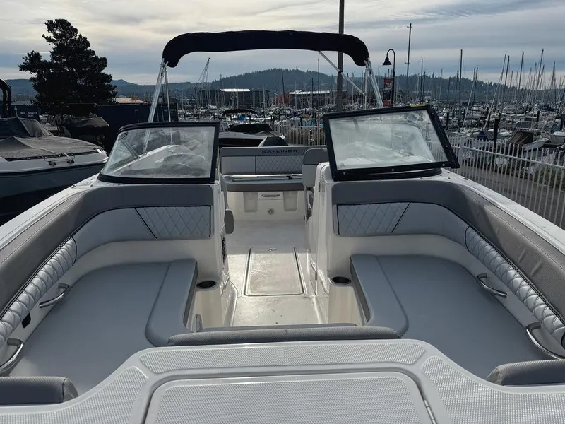 Slide: The Image of Bayliner DX 2200 2024 - 17