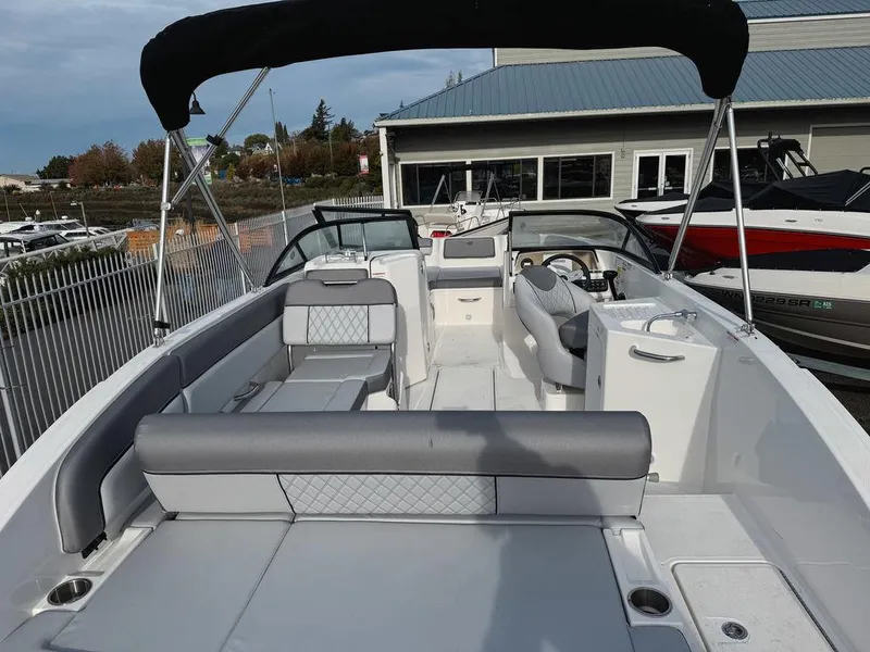 Slide: The Image of Bayliner DX 2200 2024 - 4