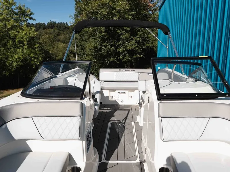 Slide: The Image of Bayliner D22I 2025 - 12