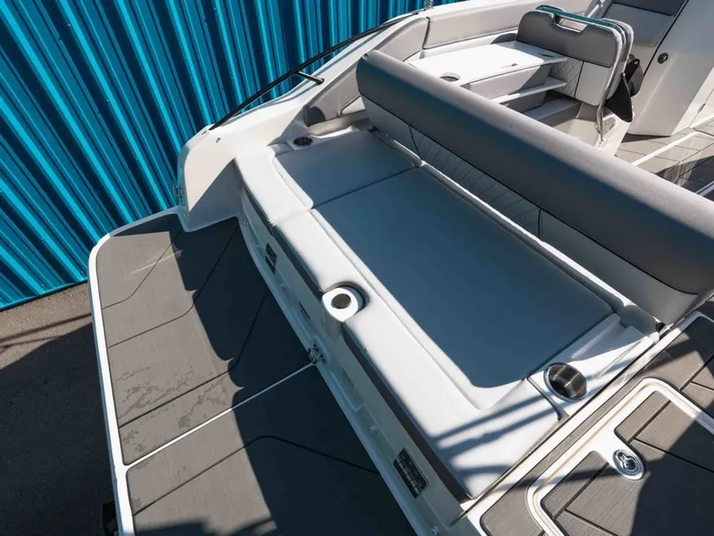 Slide: The Image of Bayliner D22I 2025 - 4