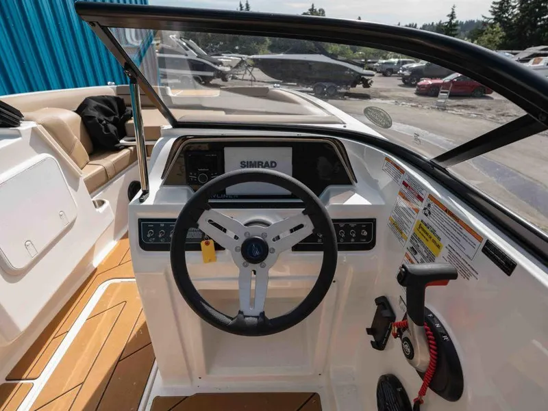 Slide: The Image of Bayliner D20I 2025 - 9