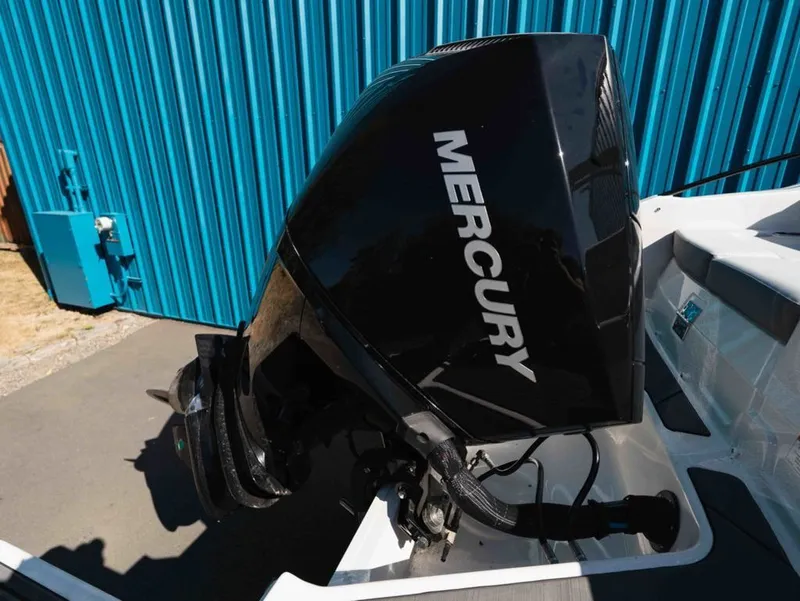 Slide: The Image of Bayliner D22 2025 - 17