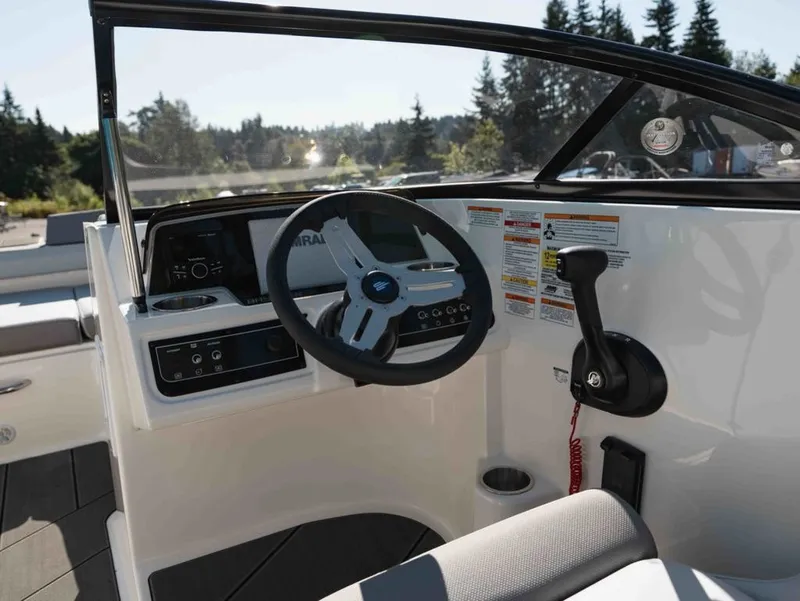 Slide: The Image of Bayliner D22 2025 - 8