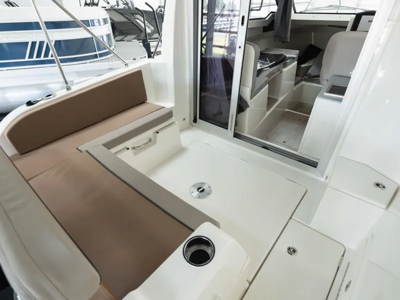 Slide: The Image of Bayliner Trophy T23 Explorer 2025 - 5