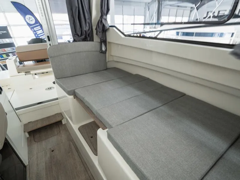 Slide: The Image of Bayliner Trophy T23 Explorer 2025 - 9