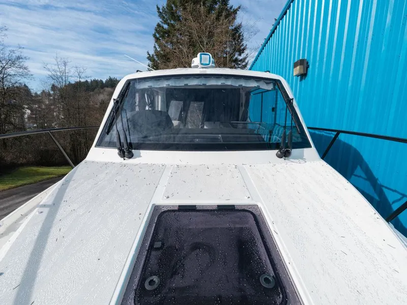 Slide: The Image of Bayliner Trophy T29 Explorer 2025 - 14