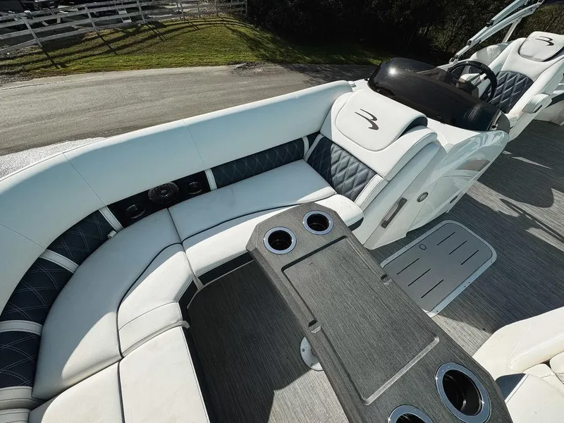 Slide: The Image of Bennington LX Sport Line 2023 - 3