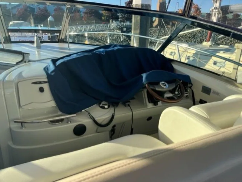 Slide: The Image of Sea Ray 390 Sundancer 2010 - 10