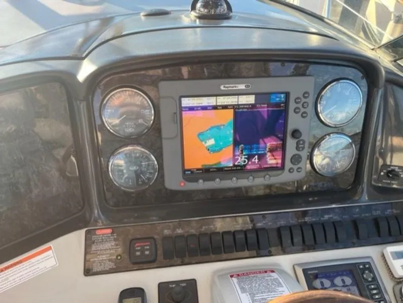 Slide: The Image of Sea Ray 390 Sundancer 2010 - 12