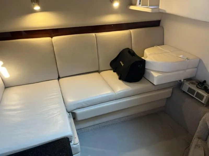 Slide: The Image of Sea Ray 390 Sundancer 2010 - 20