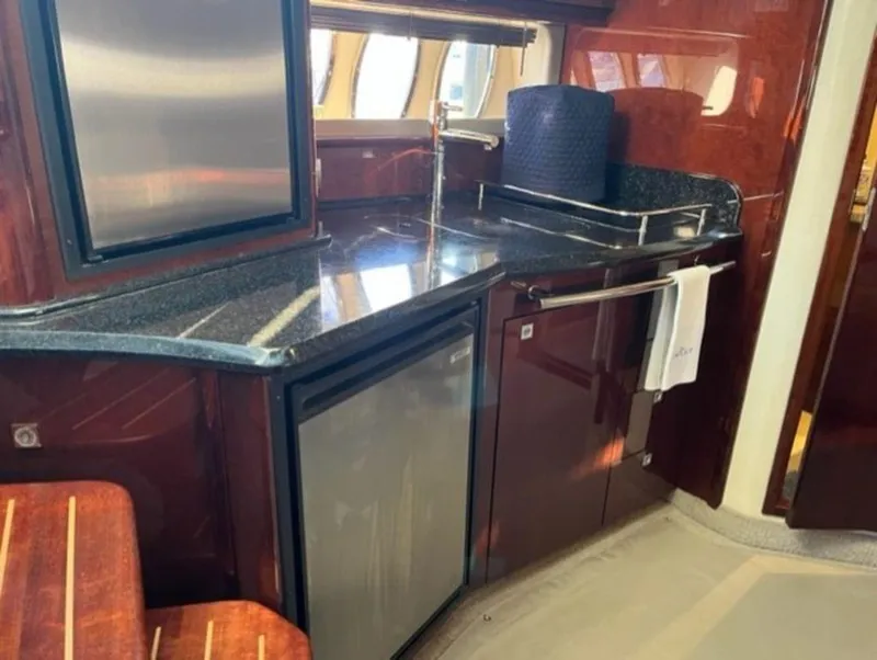 Slide: The Image of Sea Ray 390 Sundancer 2010 - 21