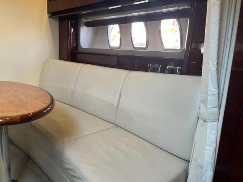 Slide: The Image of Sea Ray 390 Sundancer 2010 - 22