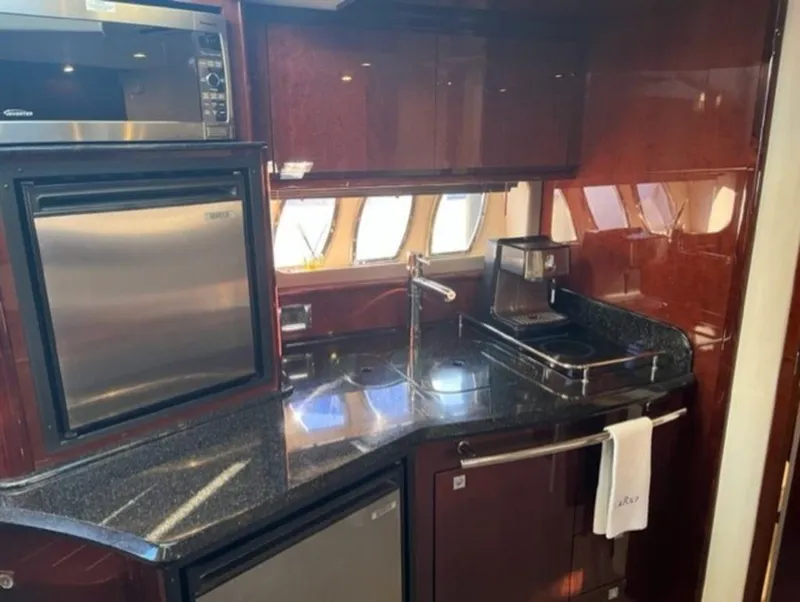 Slide: The Image of Sea Ray 390 Sundancer 2010 - 23