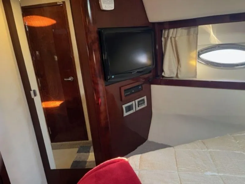 Slide: The Image of Sea Ray 390 Sundancer 2010 - 28