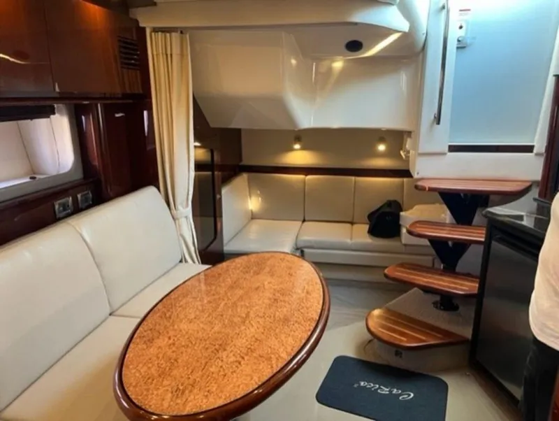 Slide: The Image of Sea Ray 390 Sundancer 2010 - 30