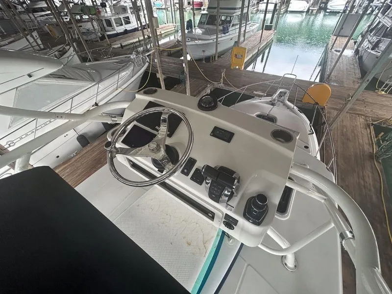 Slide: The Image of Boston Whaler 345 Conquest 2019 - 24