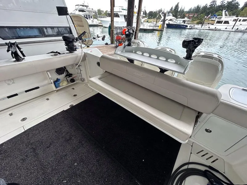 Slide: The Image of Boston Whaler 345 Conquest 2019 - 25