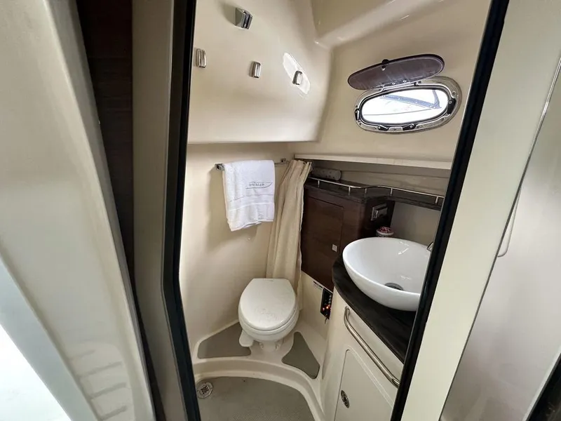 Slide: The Image of Boston Whaler 345 Conquest 2019 - 30