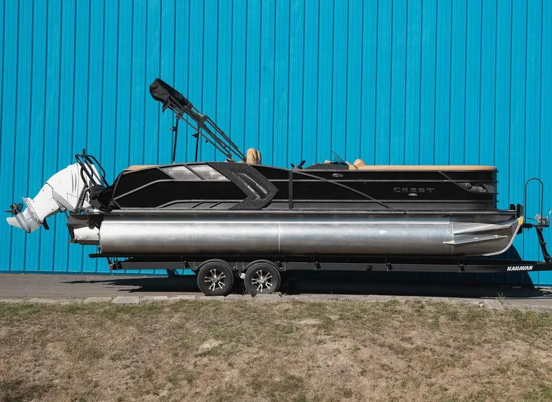 Slide: The Image of Crest Caribbean Platinum 250 2022 - 13