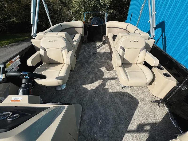 Slide: The Image of Crest Classic LX 240 2023 - 5