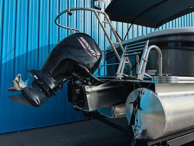 Slide: The Image of Crest Classic Platinum 220 2023 - 15