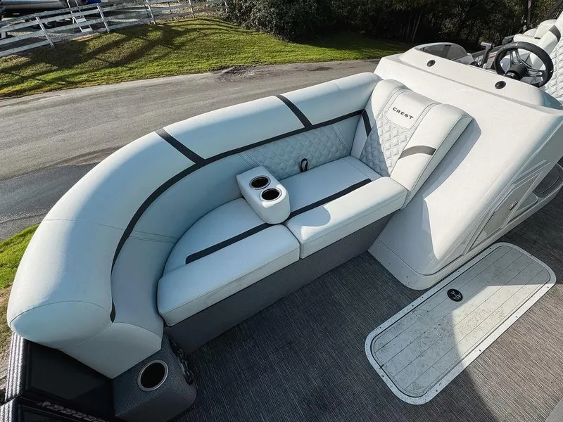 Slide: The Image of Crest Classic Platinum 220 2023 - 3