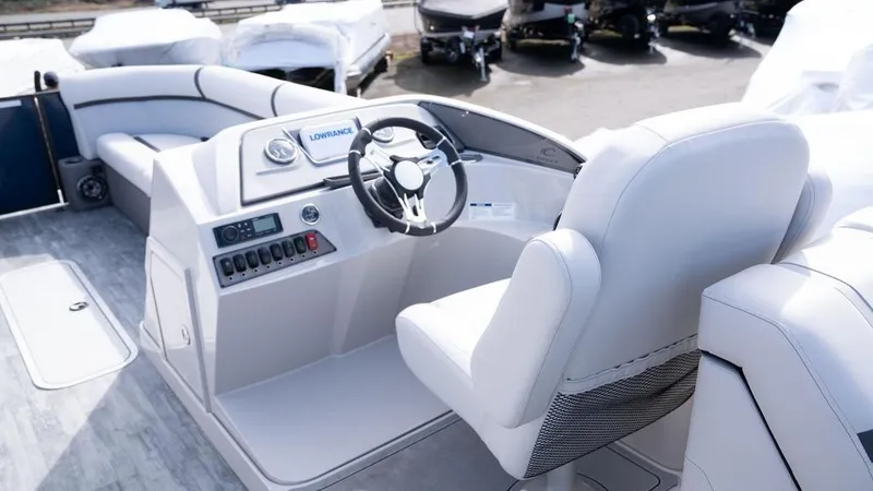 Slide: The Image of Crest Classic Platinum 240 2023 - 4