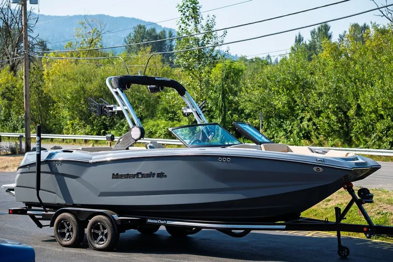 Slide: The Image of MasterCraft NXT24 2024 - 5