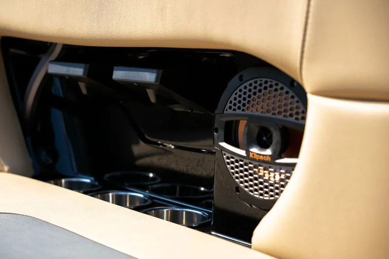 Slide: The Image of MasterCraft NXT24 2024 - 9